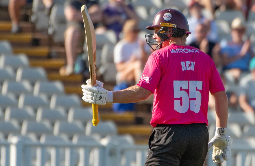 James Rew inspires Somerset to win over Bears - Somerset